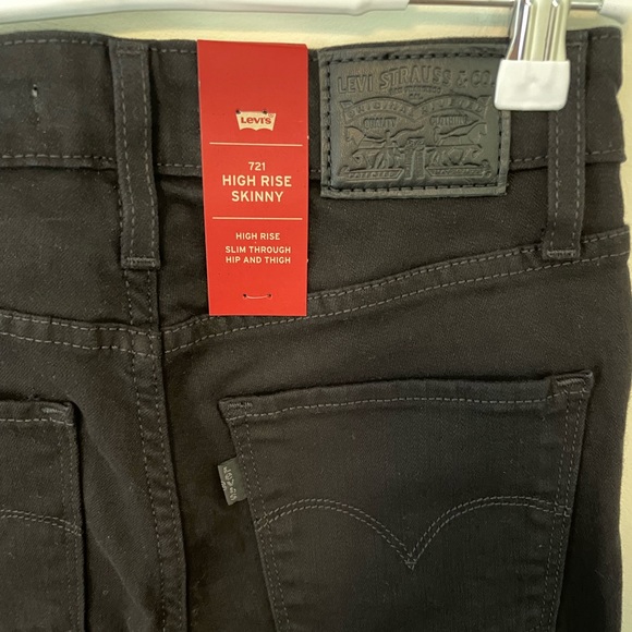 LEVI’S | NWT 721 High Rise Skinny Jeans in Black, Size 26 - Picture 8 of 14